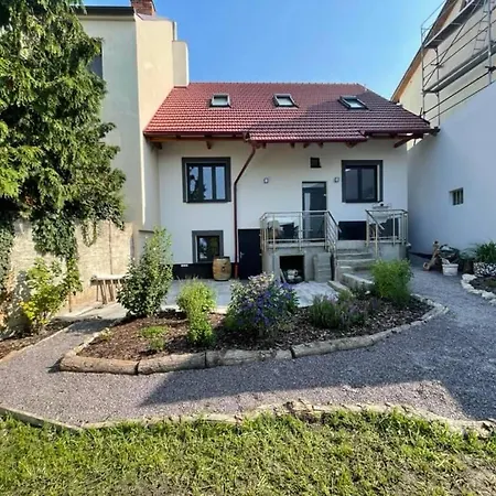 Sadova Lejlighed Mikulov
